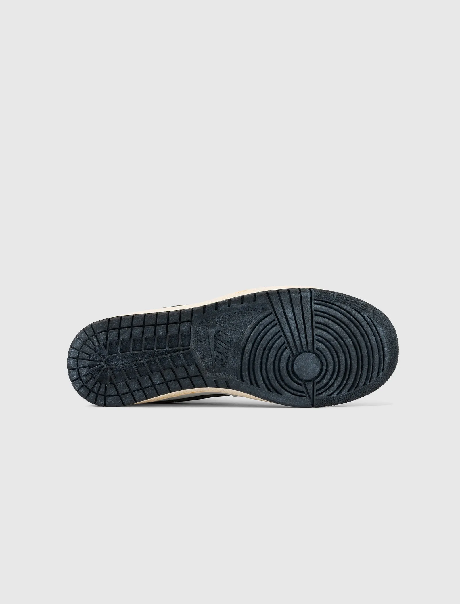 A MA MANIÉRE x JORDAN AIR SHIP SP "SUMMIT WHITE/BLACK"