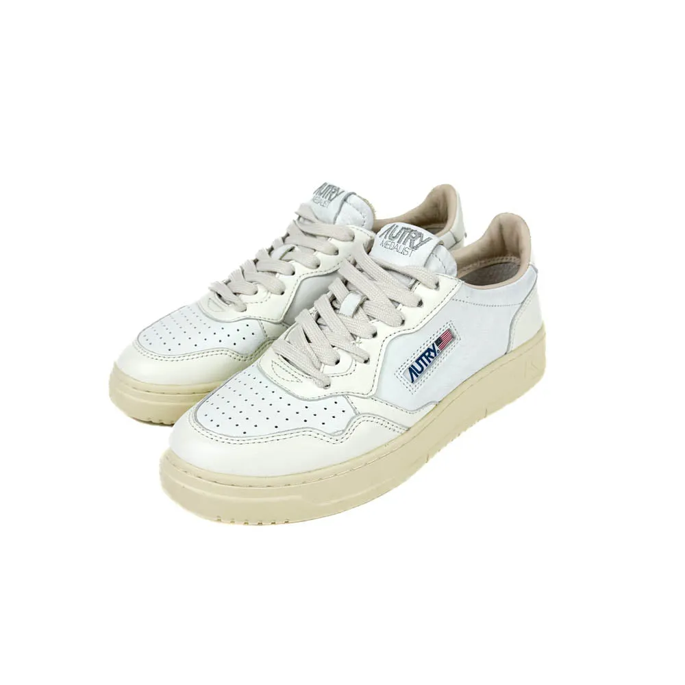 Autry - Medalist Low AULW GH01 (White/White)