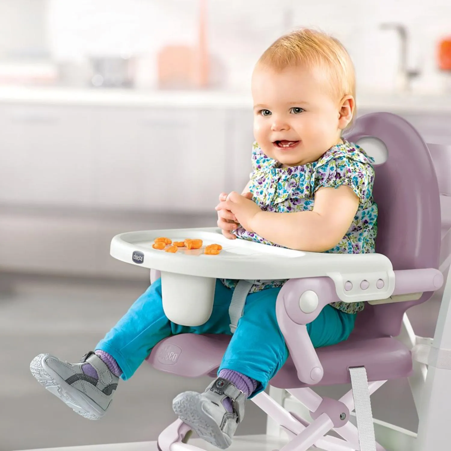 Chicco Pocket Snack Booster Seat (4 per carton)