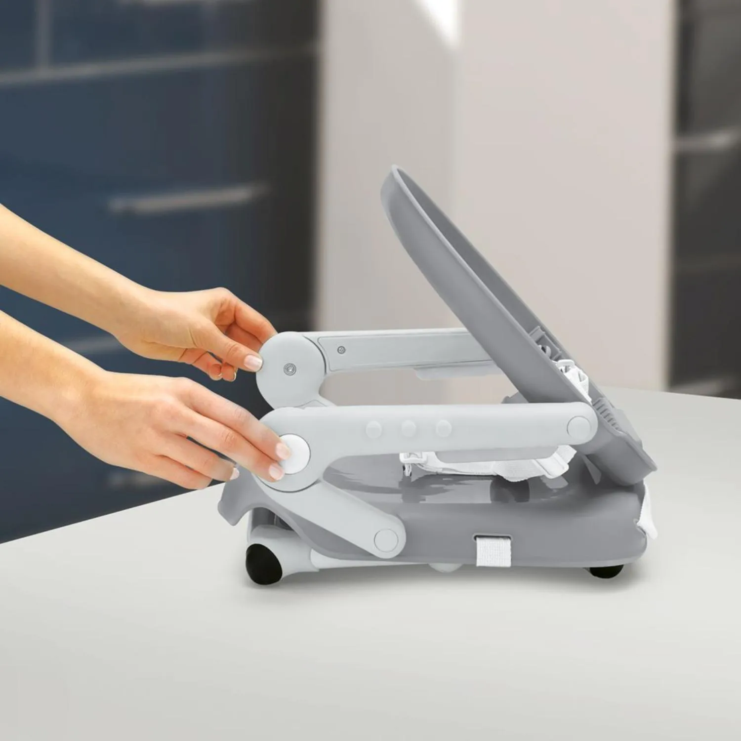Chicco Pocket Snack Booster Seat (4 per carton)