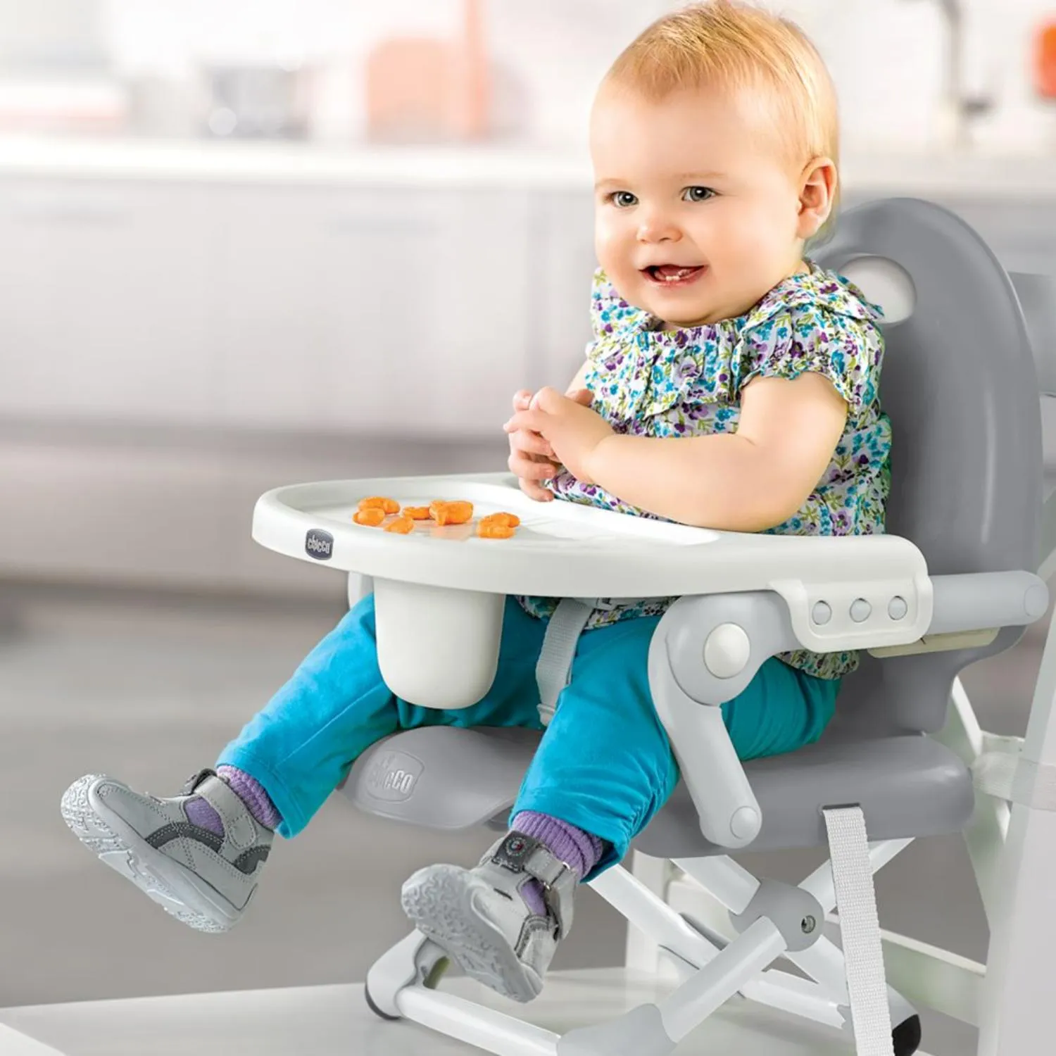 Chicco Pocket Snack Booster Seat (4 per carton)