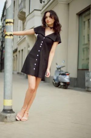 Gabi Short Dress / 100% Linen in Black with Shell Buttons