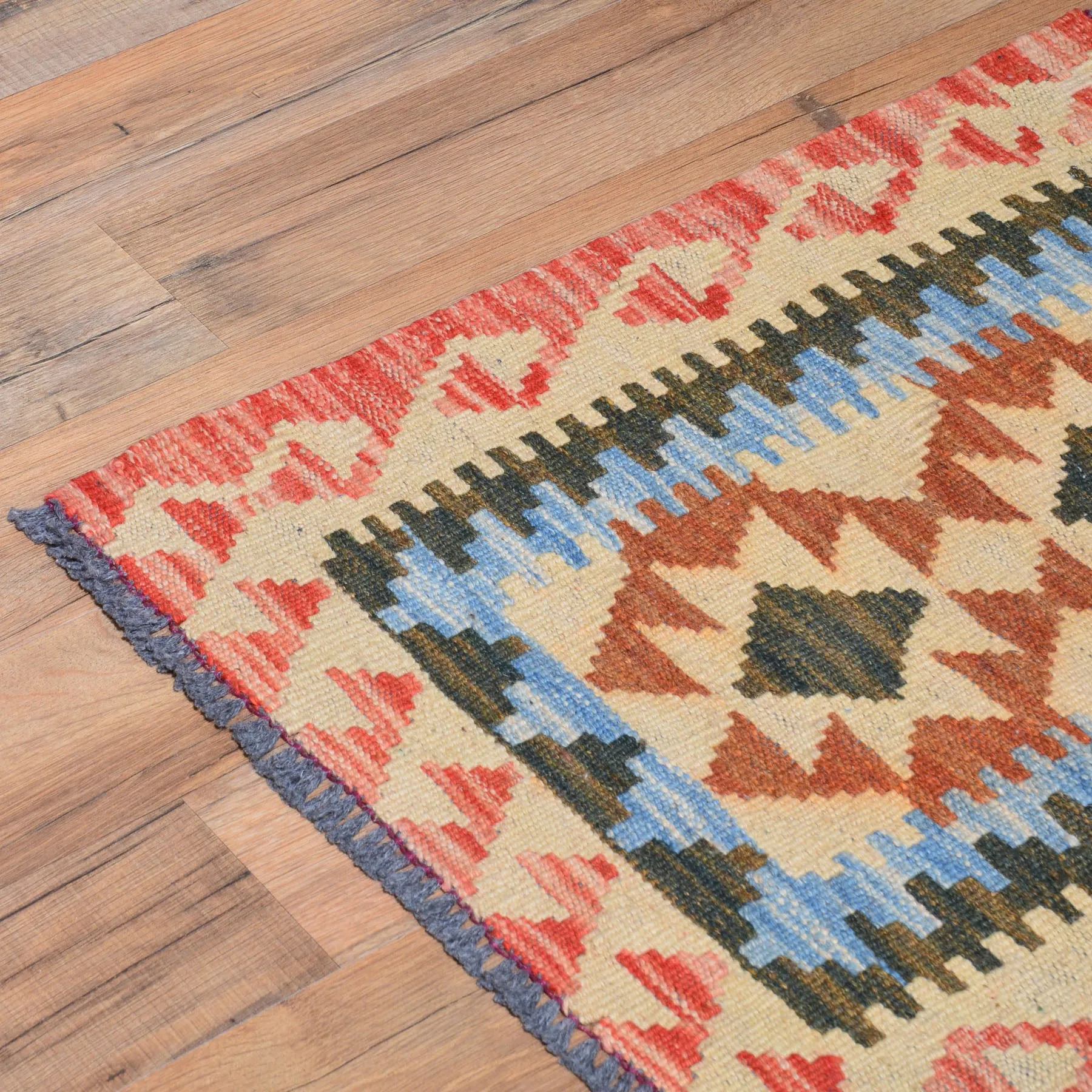 Hand-Woven Reversible Momana Tribal Kilim Handmade Wool Rug (Size 1.6 X 1.9) Cwral-7881