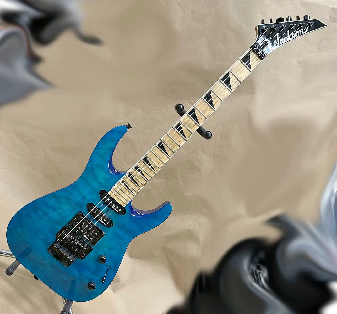 Jackson JS34Q Dinky - Transparent Blue