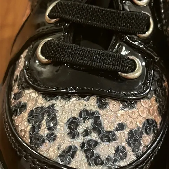 Michael Kors Baby Ivy Mist Baby crib booties shoes new infant black gold