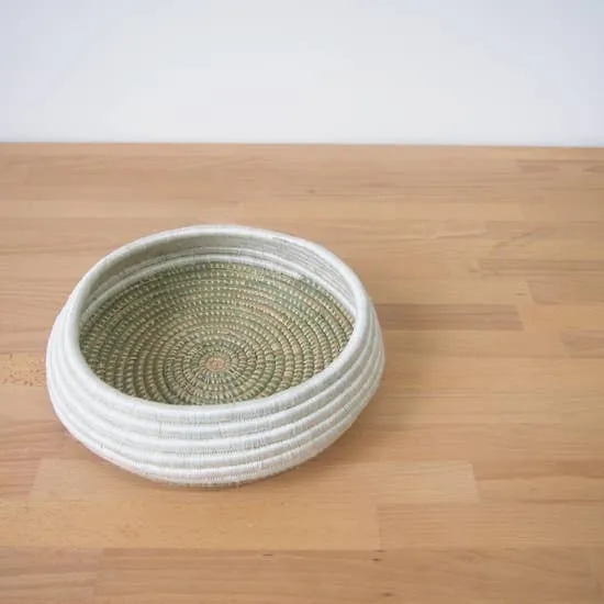 Shallow Fruit Bowl: White