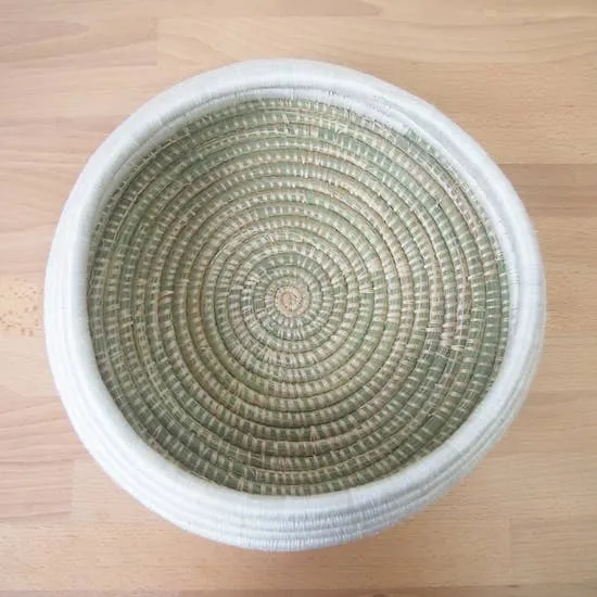 Shallow Fruit Bowl: White