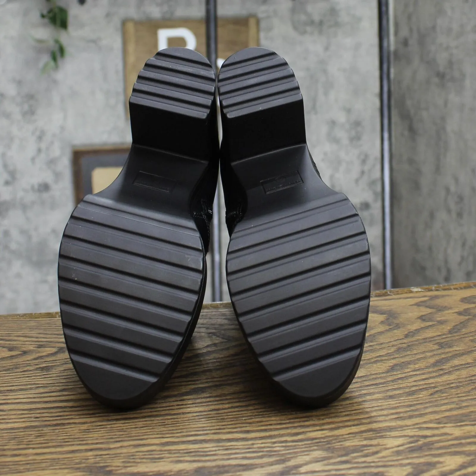 Sun   Stone Womens Kinsley Platform Booties 10014121100 Black 7.5M