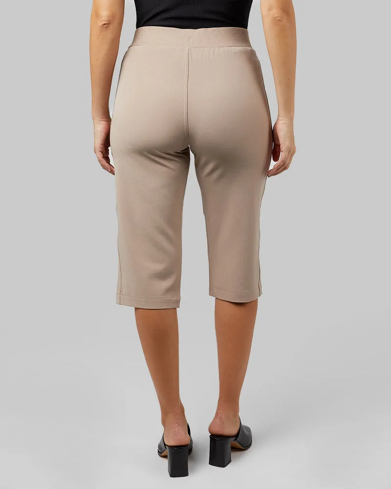 WOMEN'S STRETCH WOVEN CAPRI