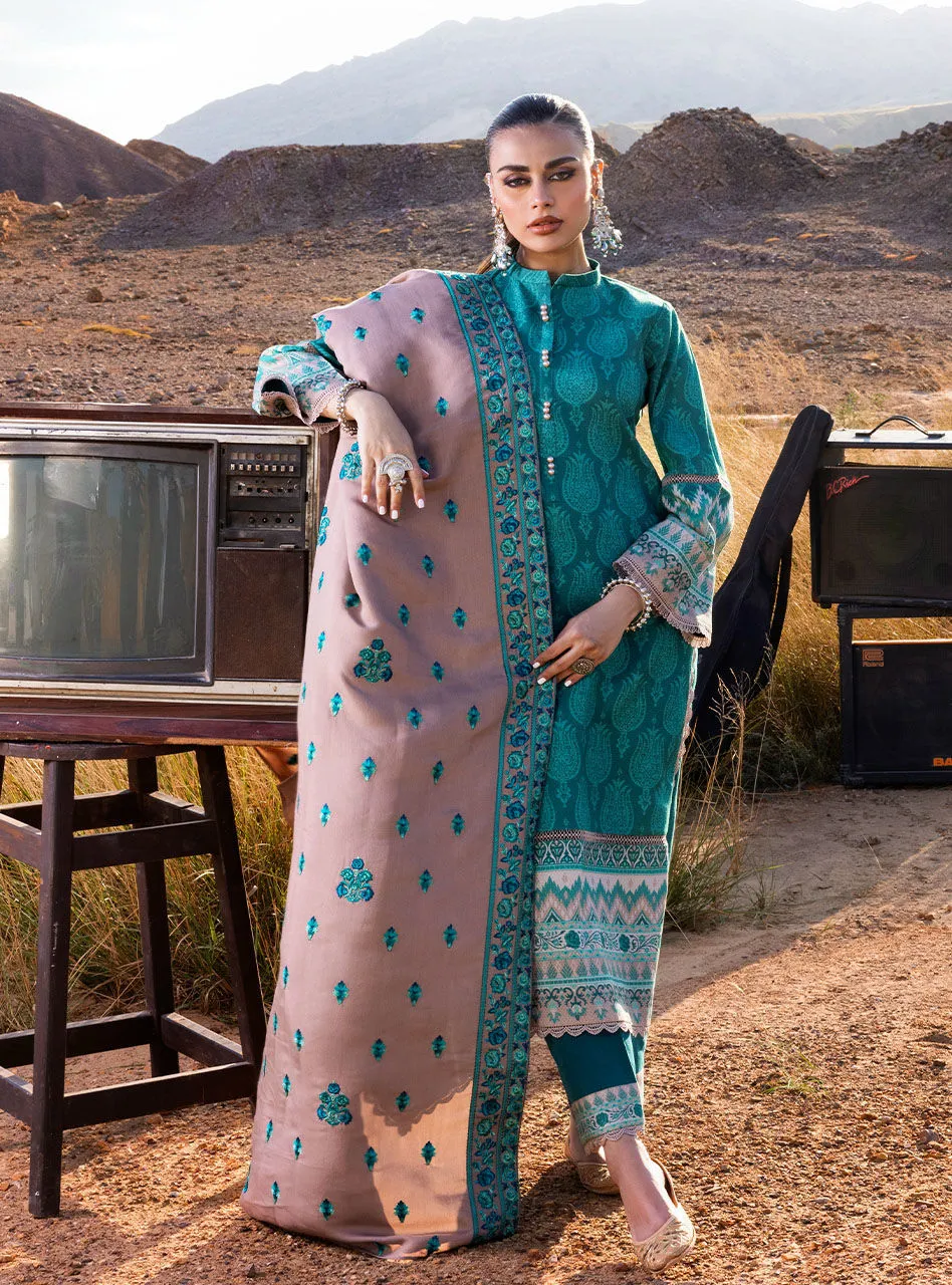 Zainab Chottani | Winter Shawl 2022 | PARSA